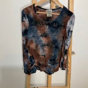 Vocal Women’s Long sleeve,tie-dye with embellishment, asymmetrical, size medium